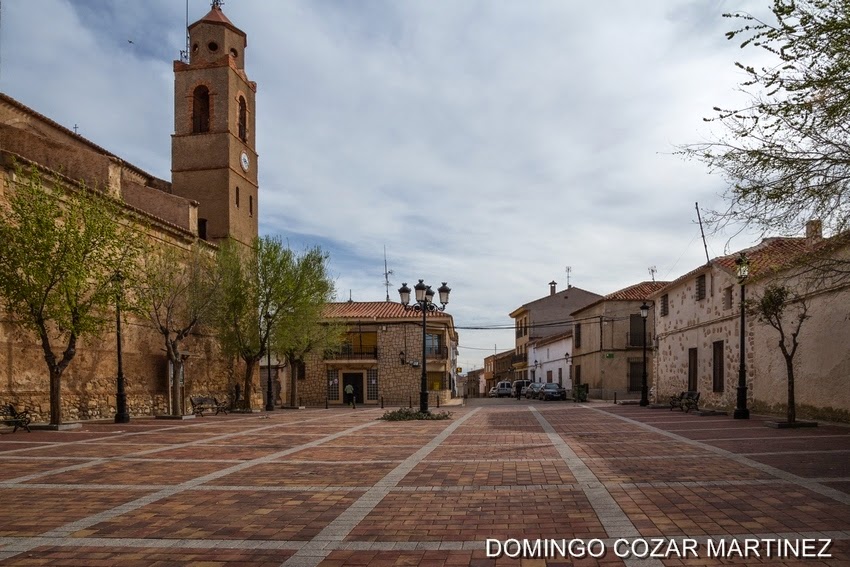 Recorriendo Albacete POZUELO (Plaza de la Iglesia).
