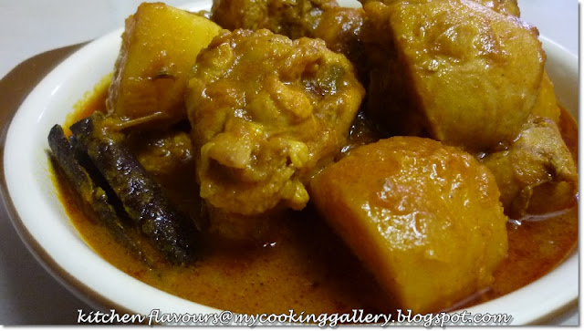 kitchen flavours: Chicken and Tomato Curry (Tamatar Aur Murghi)