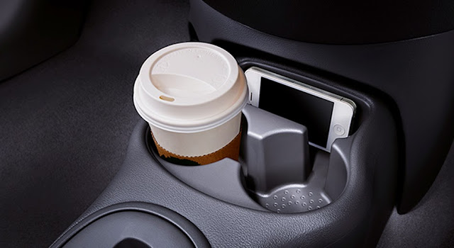 Front Console Cup Holder and Utility Well