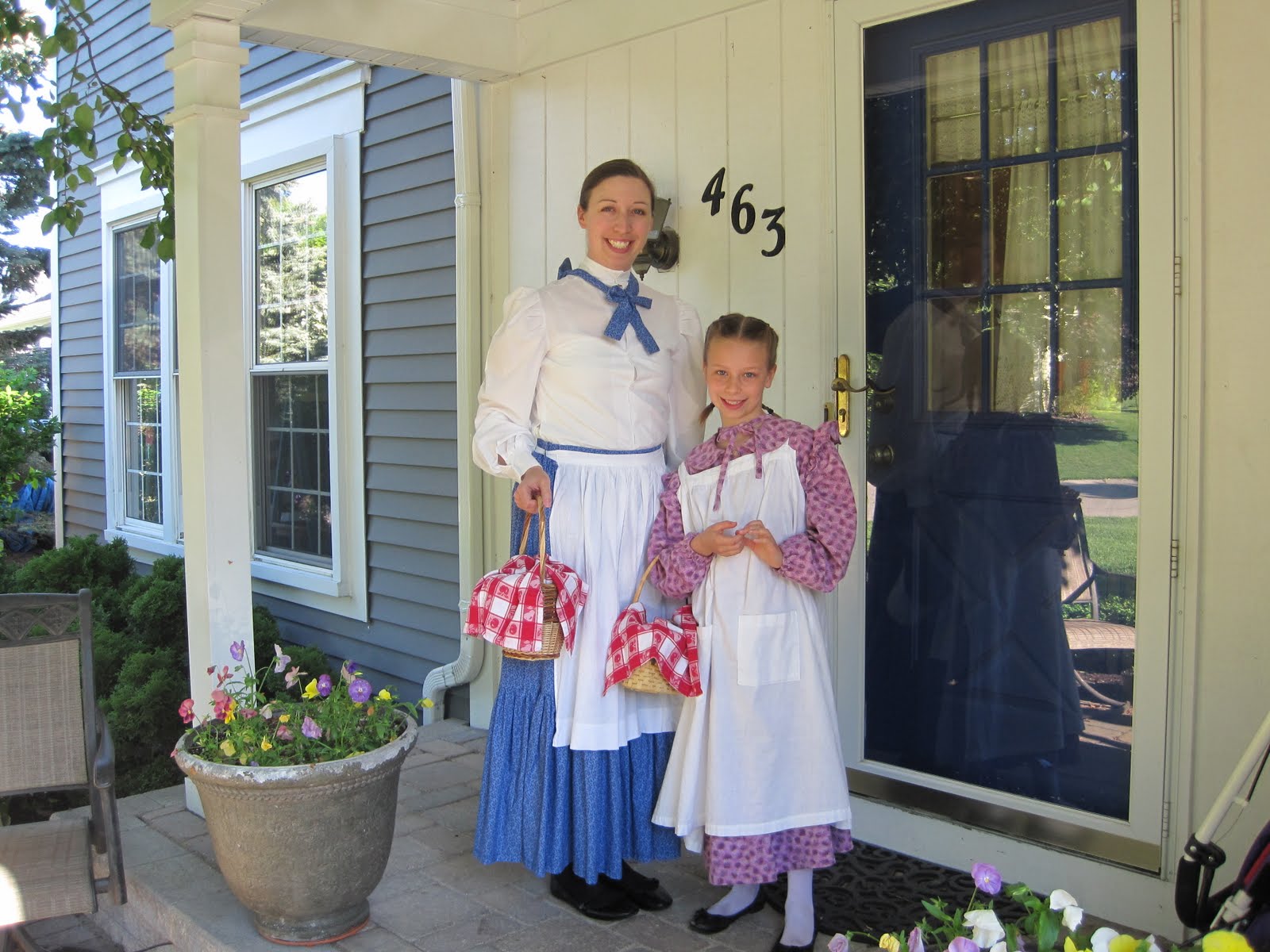Katie-Megan-Jessica: Katie's pioneer field trip 