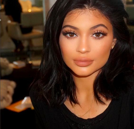 Miss Vixen's Vanity: Kylie Jenner's Beauty Must Haves + Dupes