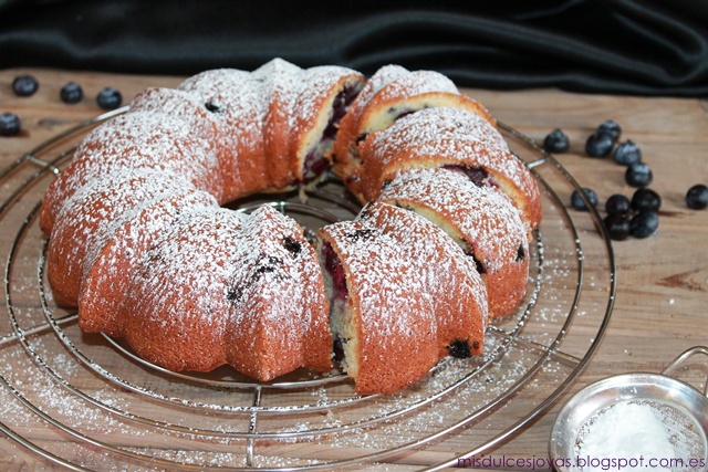 bizcocho de limon y arandanos