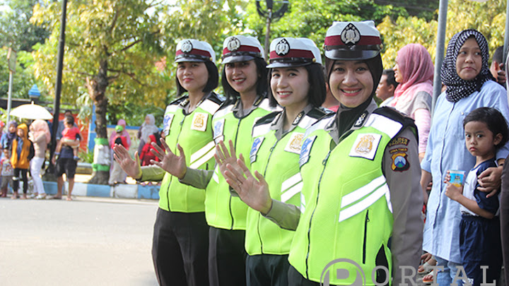 Album Foto Prosesi Kirab Perayaan Hari Jadi Pacitan Ke-272 Album Foto Prosesi Kirab Perayaan Hari Jadi Pacitan Ke-272