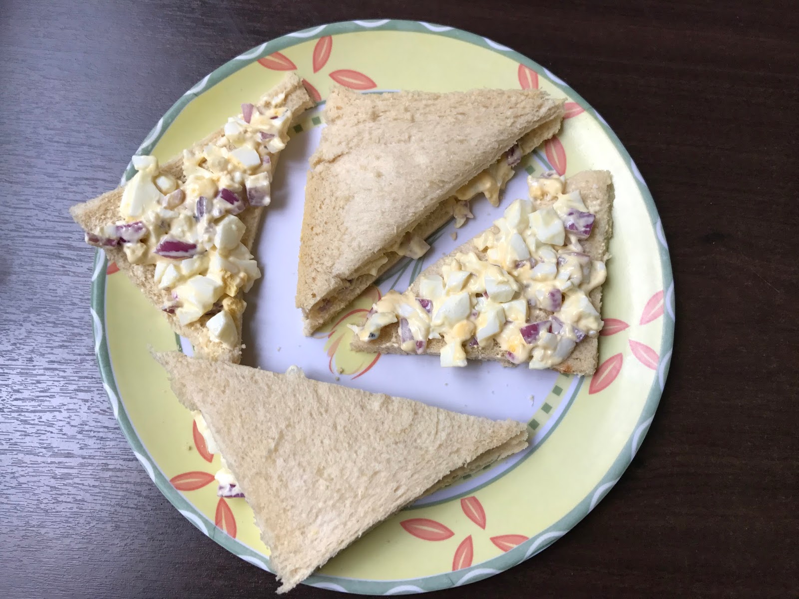 Egg mayo cheese sandwich - Hellomomy