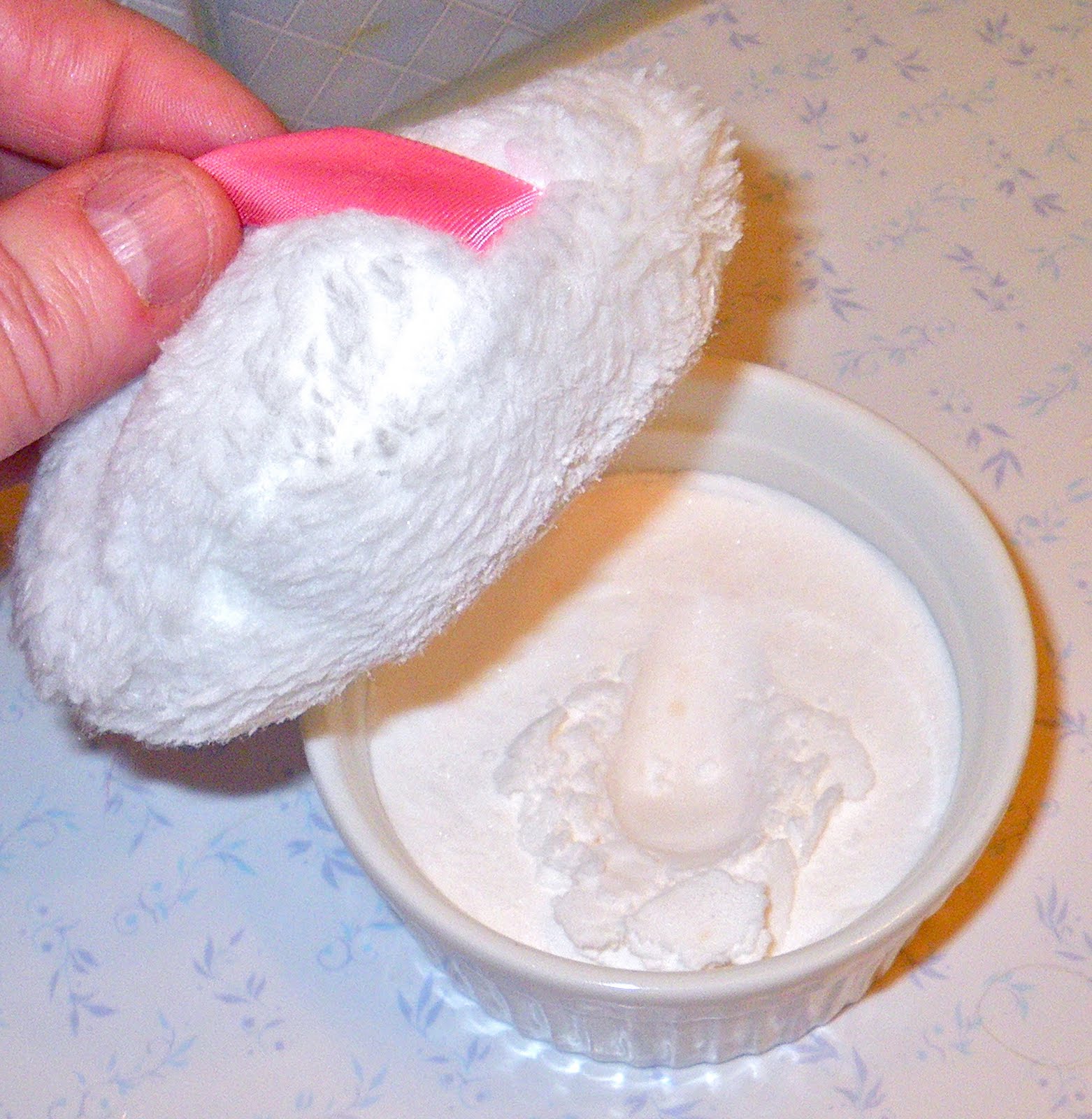 Angie's random blog A powder puff for my home made antiperspirant.