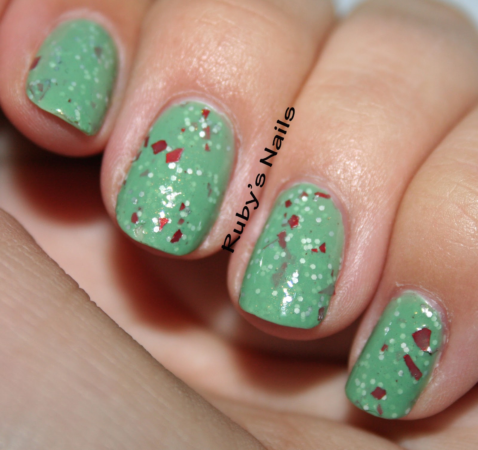 Ruby's Nails: Sassy Lacquer Boughs of Mint Holly