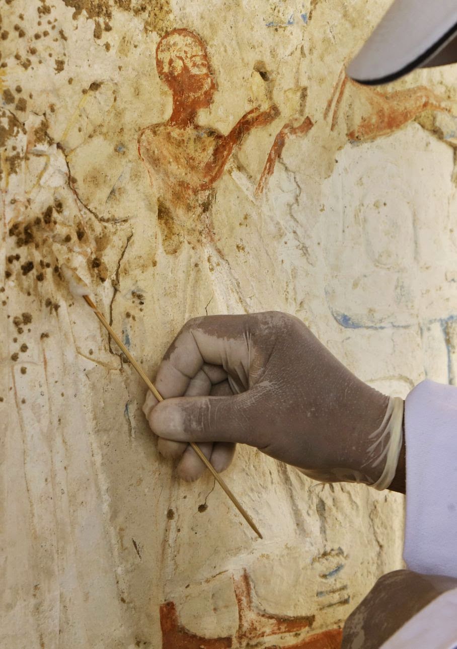 Tomb dating back to 1100 B.C. found in Egypt Tomb dating back to 1100 B.C. found in Egypt