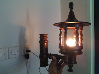 lampu nempel dinding  lampu teras.lampu exterior lampu redup.170 rb.lampu kayu jati lampu dinding bubutan