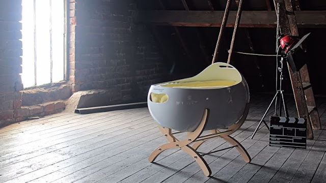 baby bassinet and stand