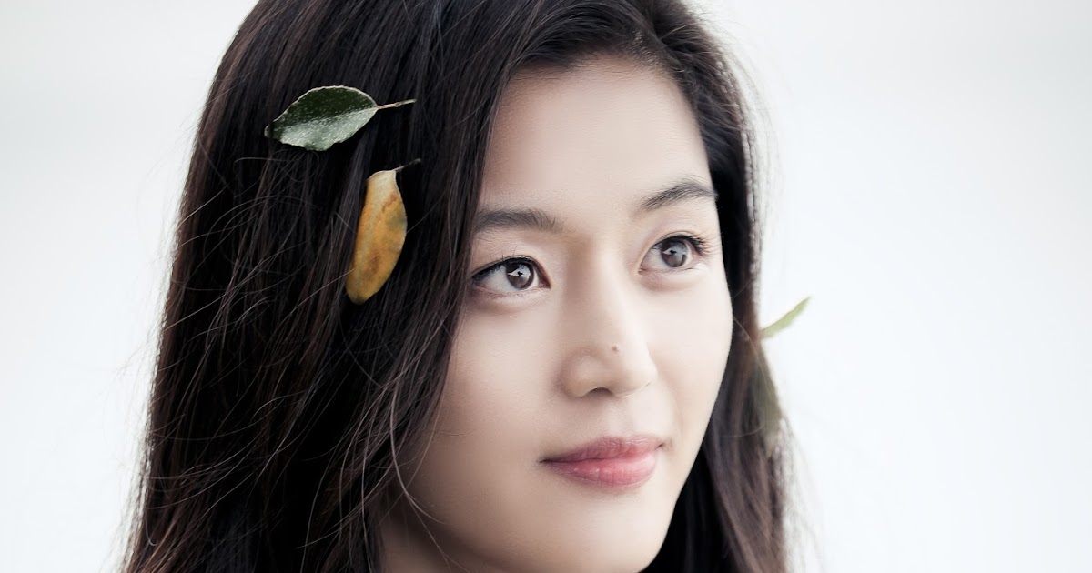 Hello june картинка. June is hot than july. Гвон су ен. June than. Hello june обои.