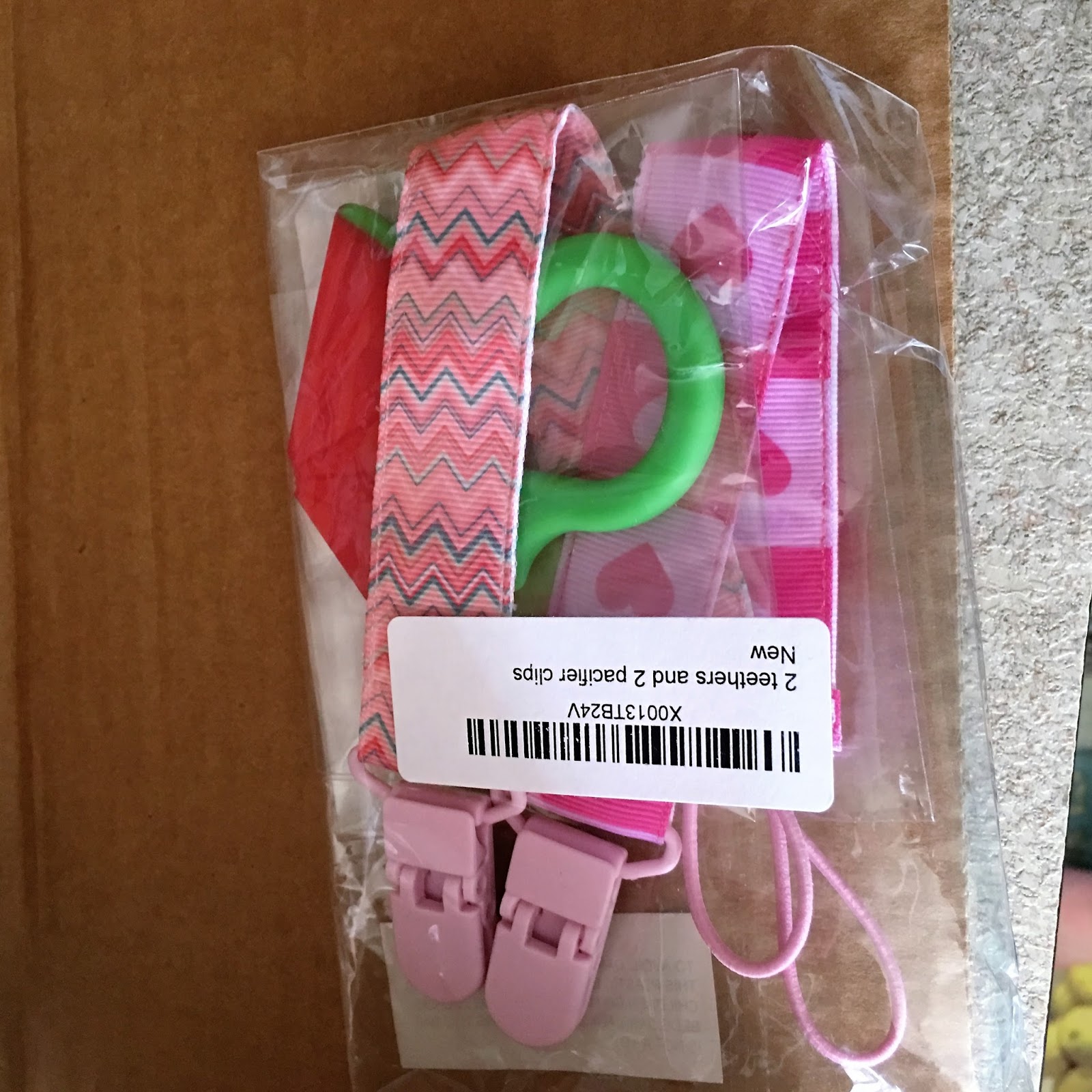 Love Thy Goodies Girls Pacifier Clip & 2 Teethers Review