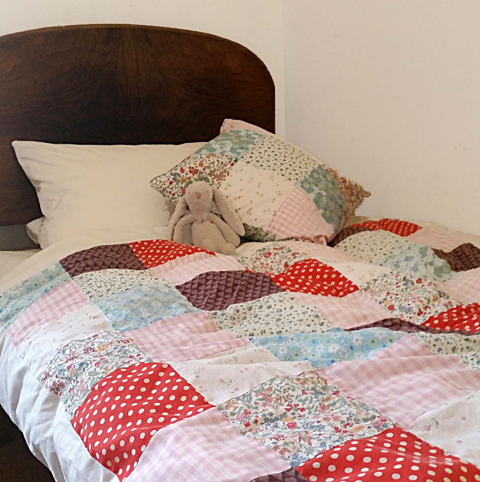 thredHED Stashbusting.....Patchwork Duvet Cover