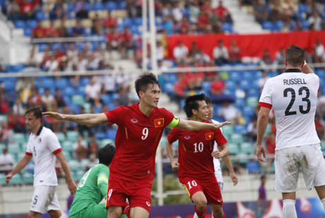 Cong Vinh da nhieu lan phai khoc vi nguoi ham mo - Anh 2