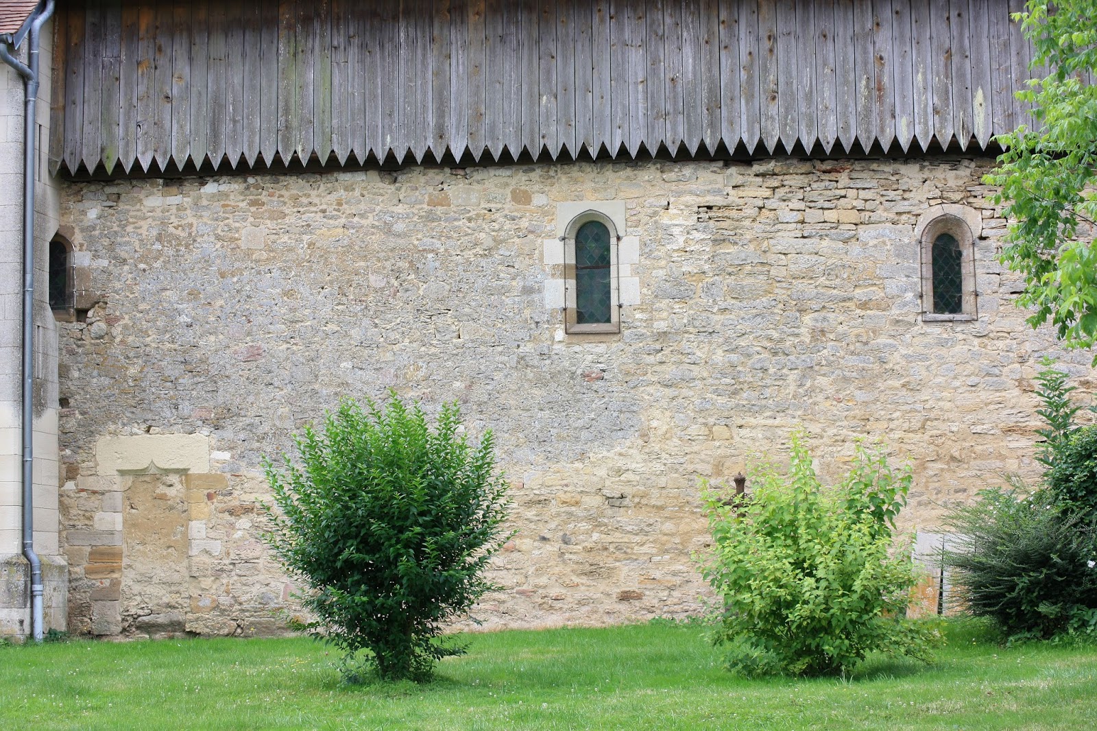 Atlas roman LongevillesurlaLaines Eglise NotreDamedela