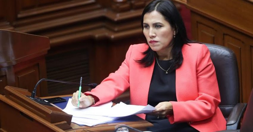 Ministra de Educación, Flor Pablo pide a Congreso trabajar juntos y no parar reforma educativa Ministra de Educación, Flor Pablo pide a Congreso trabajar juntos y no parar reforma educativa