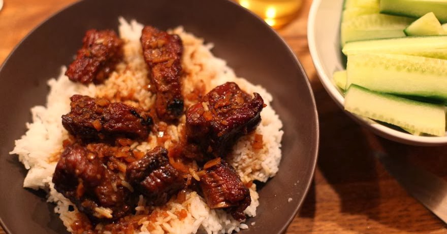 The Trail of Crumbs • A Gastro Travelogue: VIETNAMESE CARAMELIZED ...