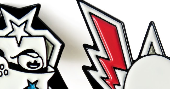 Flying Förtress Blög: "Blitz Logo" / New Pin Set