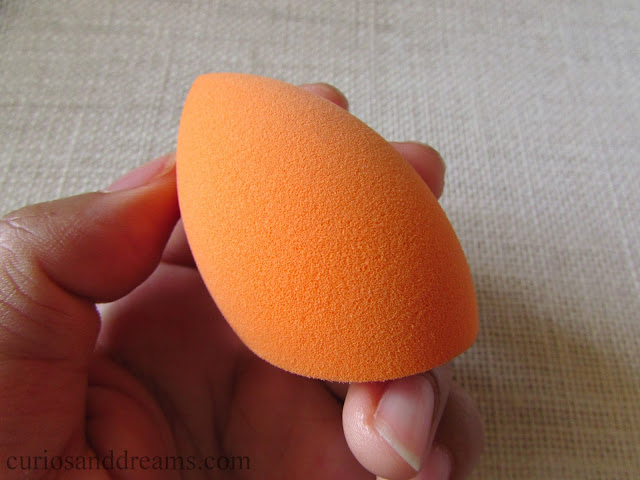 Real Techniques Miracle Complexion Sponge review, Real Techniques India, Real Techniques review India, Beauty Blender india