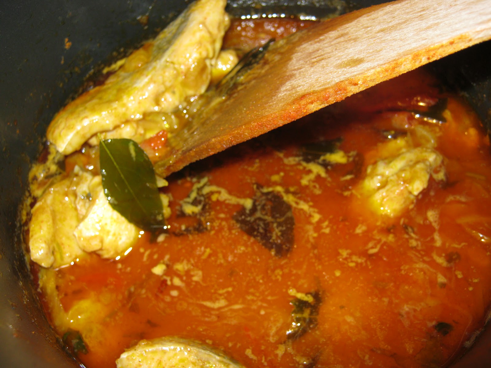 Sri's kitchen Chepala Pulusu / Fish stew / Fish Pulusu