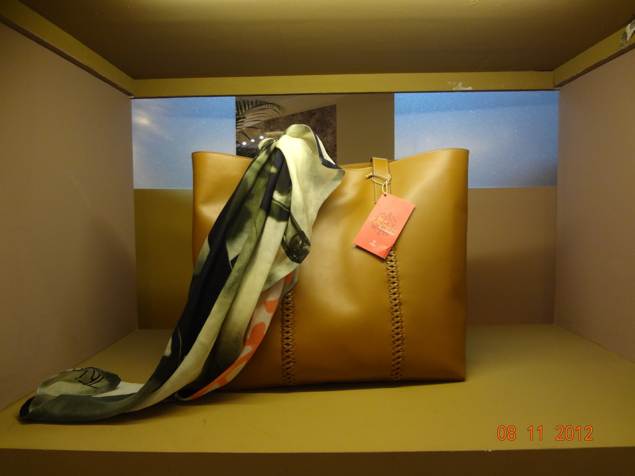 Fashion Trends Thia How to Find Designer Handbags Online