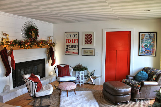 GORGEOUS SHINY THINGS: Blogger Stylin' Home Tour: Christmas, One Year Later