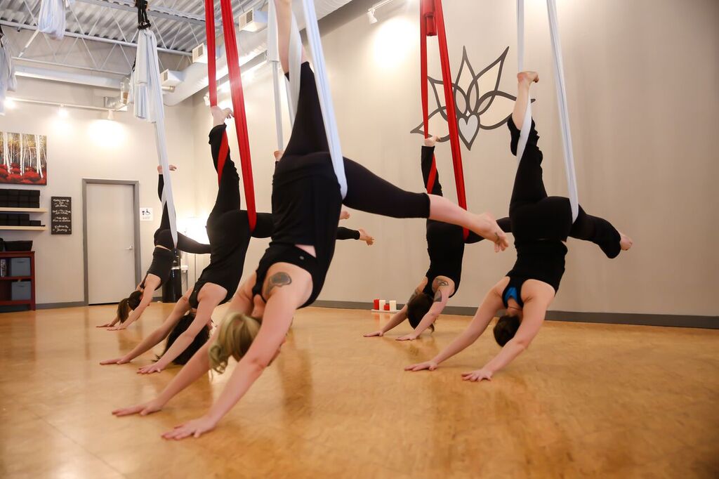 Kết quả hình ảnh cho võng táºp yoga