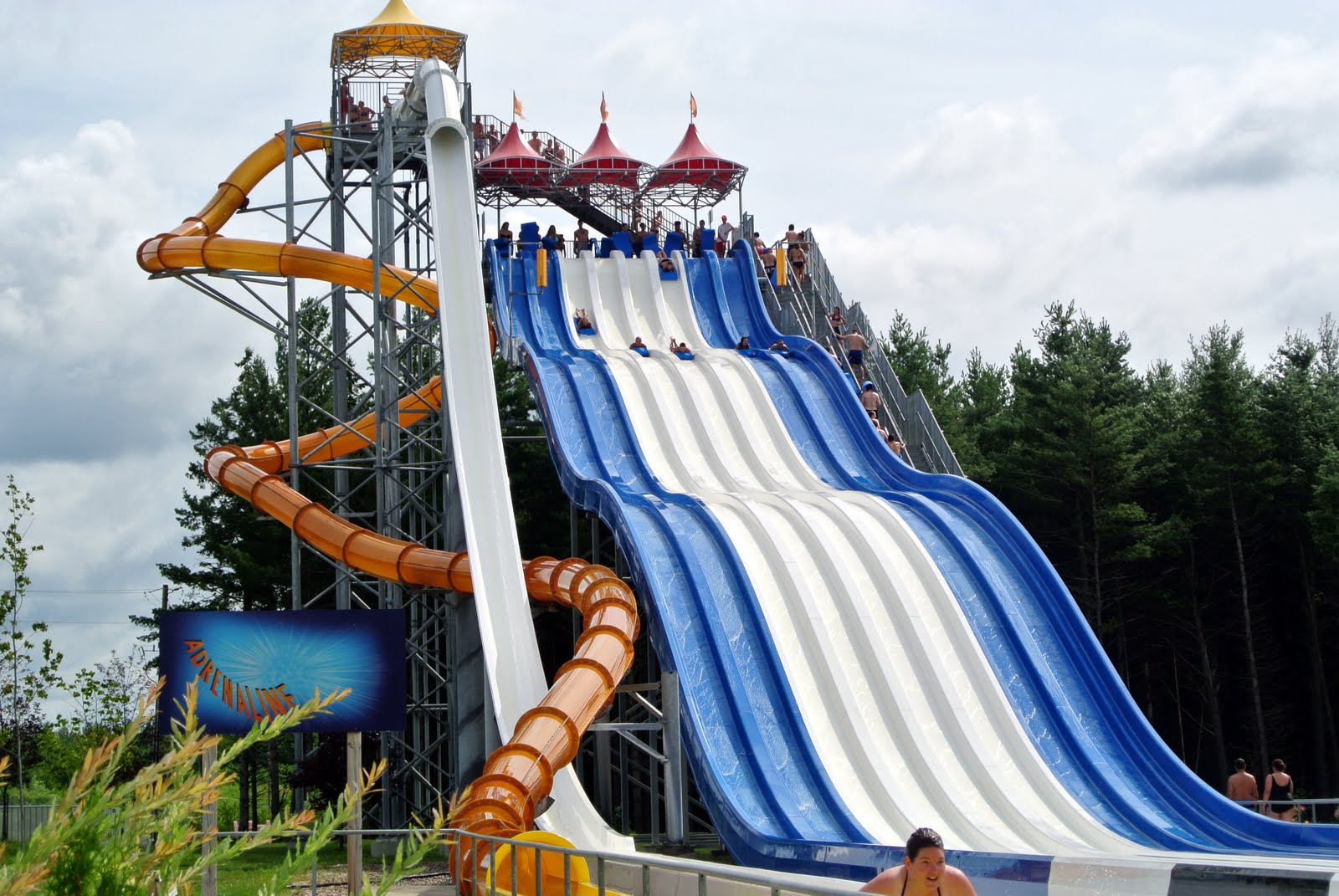 calypso-water-park-just-east-of-ottawa-on-canada-water-park-park