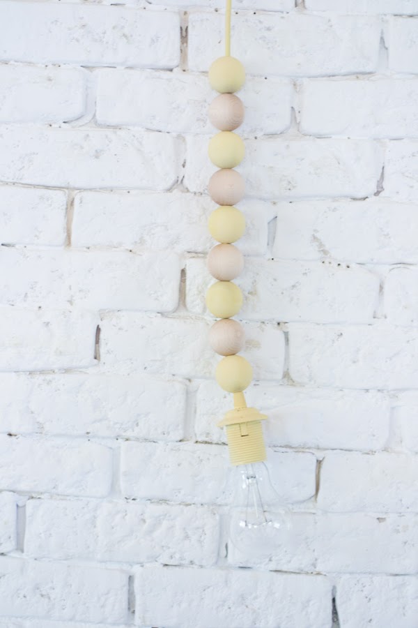 Lámpara bolas madera diy