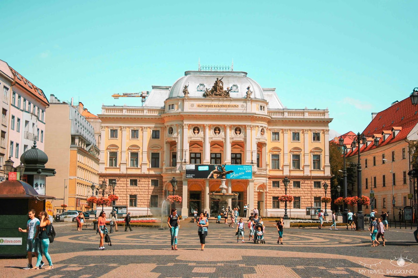 My Travel Background : visiter Bratislava, la capitale de la Slovaquie, en 1 jour - Théâtre National Slovaque