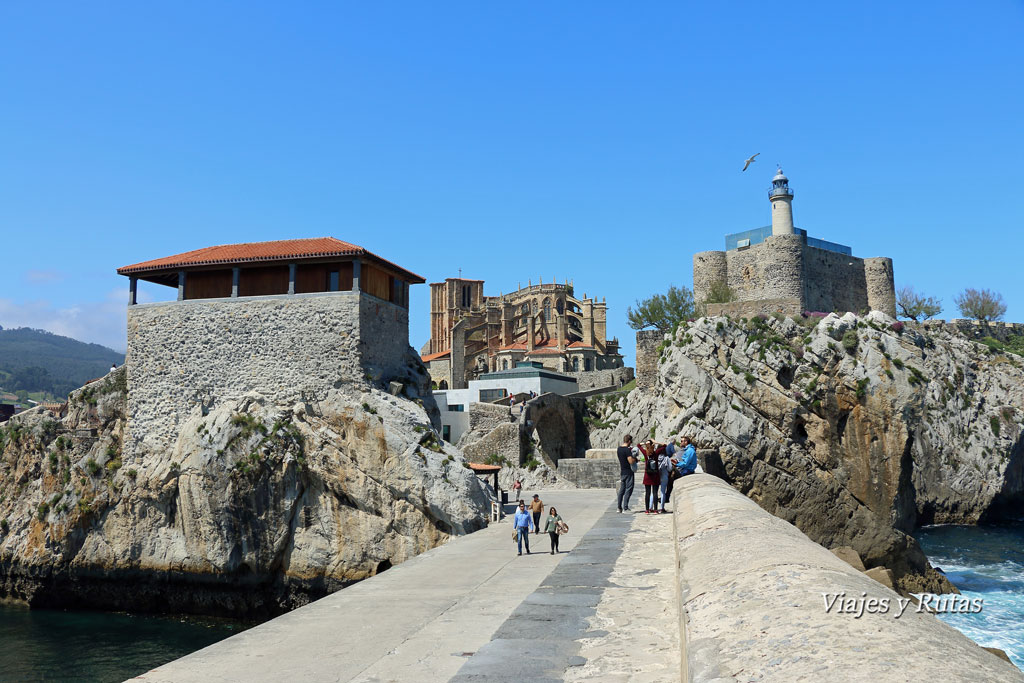 Vistas desde el espigón de Castro Urdiales