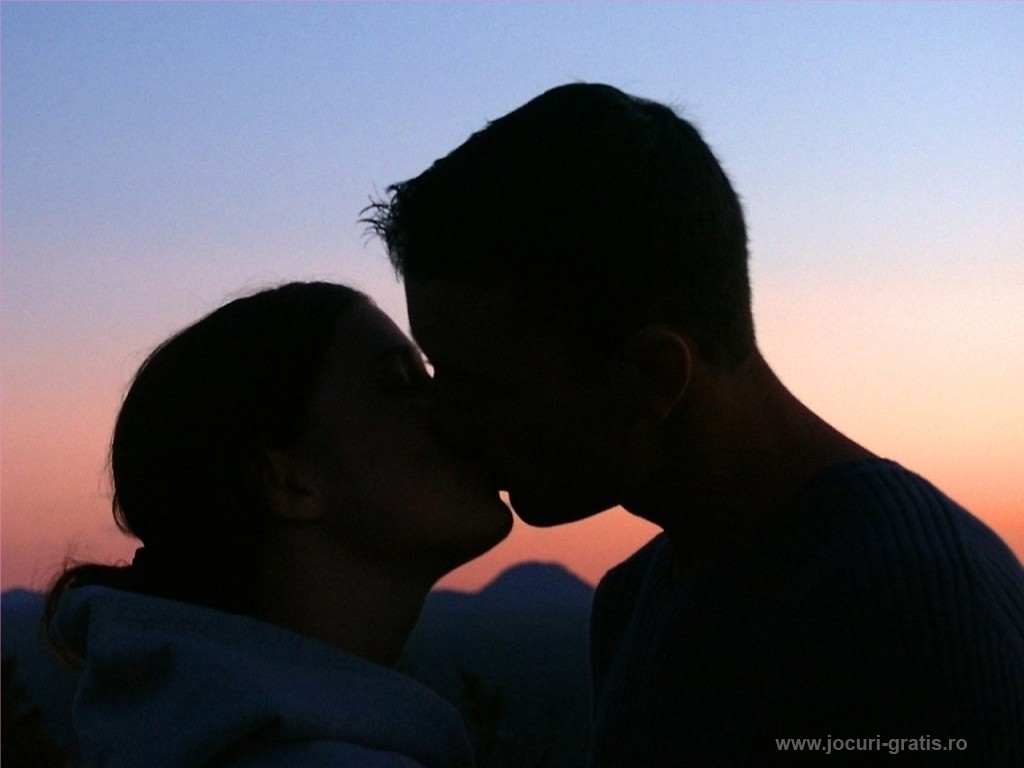 http://2.bp.blogspot.com/-TUJOPcGGIB0/UD4DvFG4FZI/AAAAAAAAA1g/l0t79sI2NFY/s1600/kissing-couples-wallpaper-love-coule+in+dark-love+images+download-romantic+love+images+download-cute+love+images+download-hot+love+images+download-love-kiss-couple-cute+couple-www.143loveu.blogspot.in.jpg