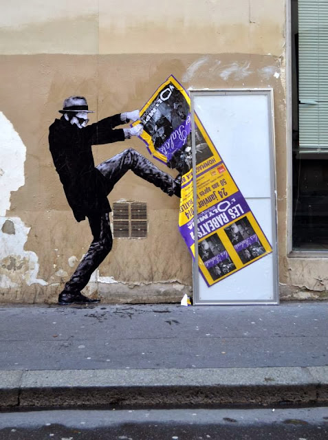 "Iconoclasme" New Street installation by French artist Levalet on the streets of Paris. 1