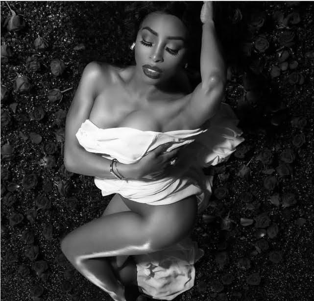 realtmike.blogspot.com South African TV host, Khanyi Mbau goes semi-nude in...