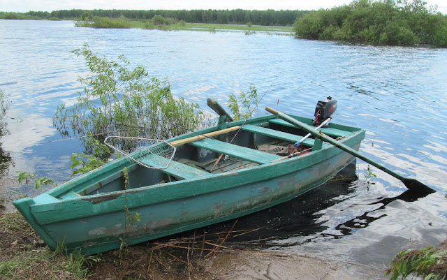 рыбацкая лодка