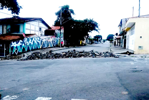 ZLemNOTICIAS [ Ademir RodriguesJornalista ] Obra parada a mais de 20