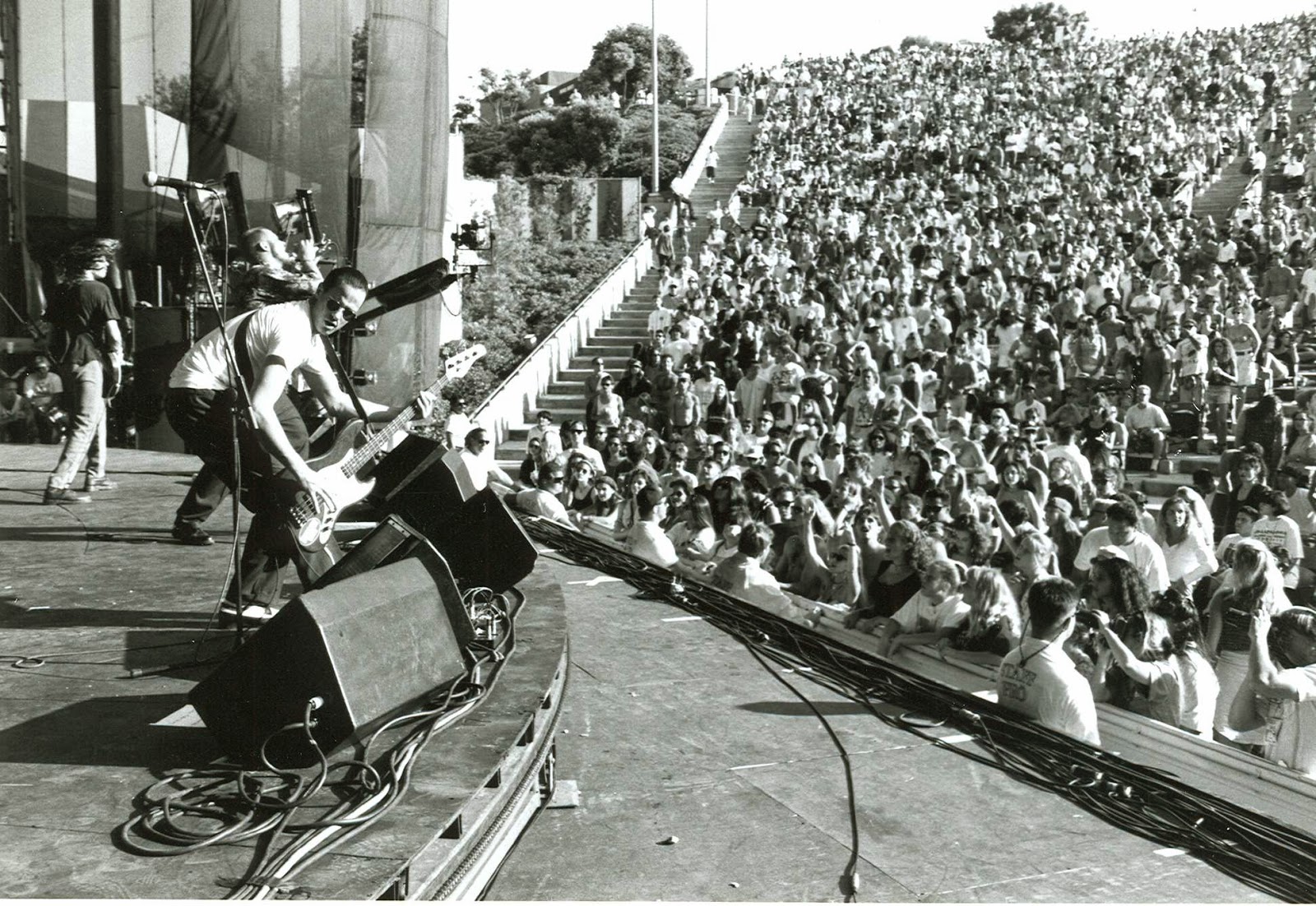 Total Bozo Magazine: A Look Back at KROQ's 1st Weenie Roast, Now That ...