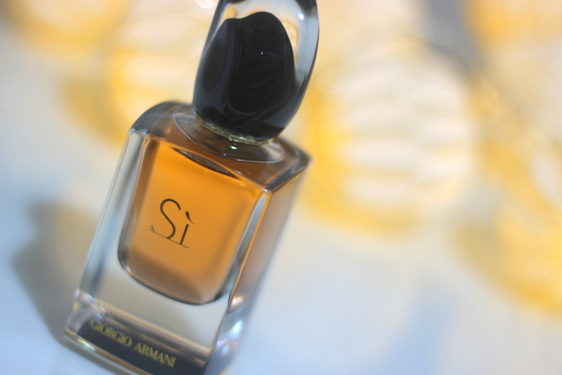 waarschijnlijk Verslaafde donker Giorgio Armani Si Le Parfum review! - Lovely Girlie Bits