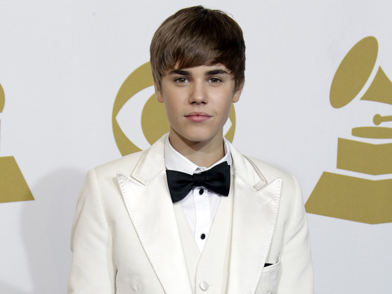 e txt: The Story of Justin Bieber