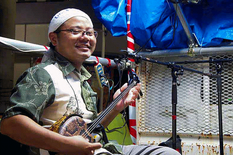 Ryukyu Life Animation Sanshin Player