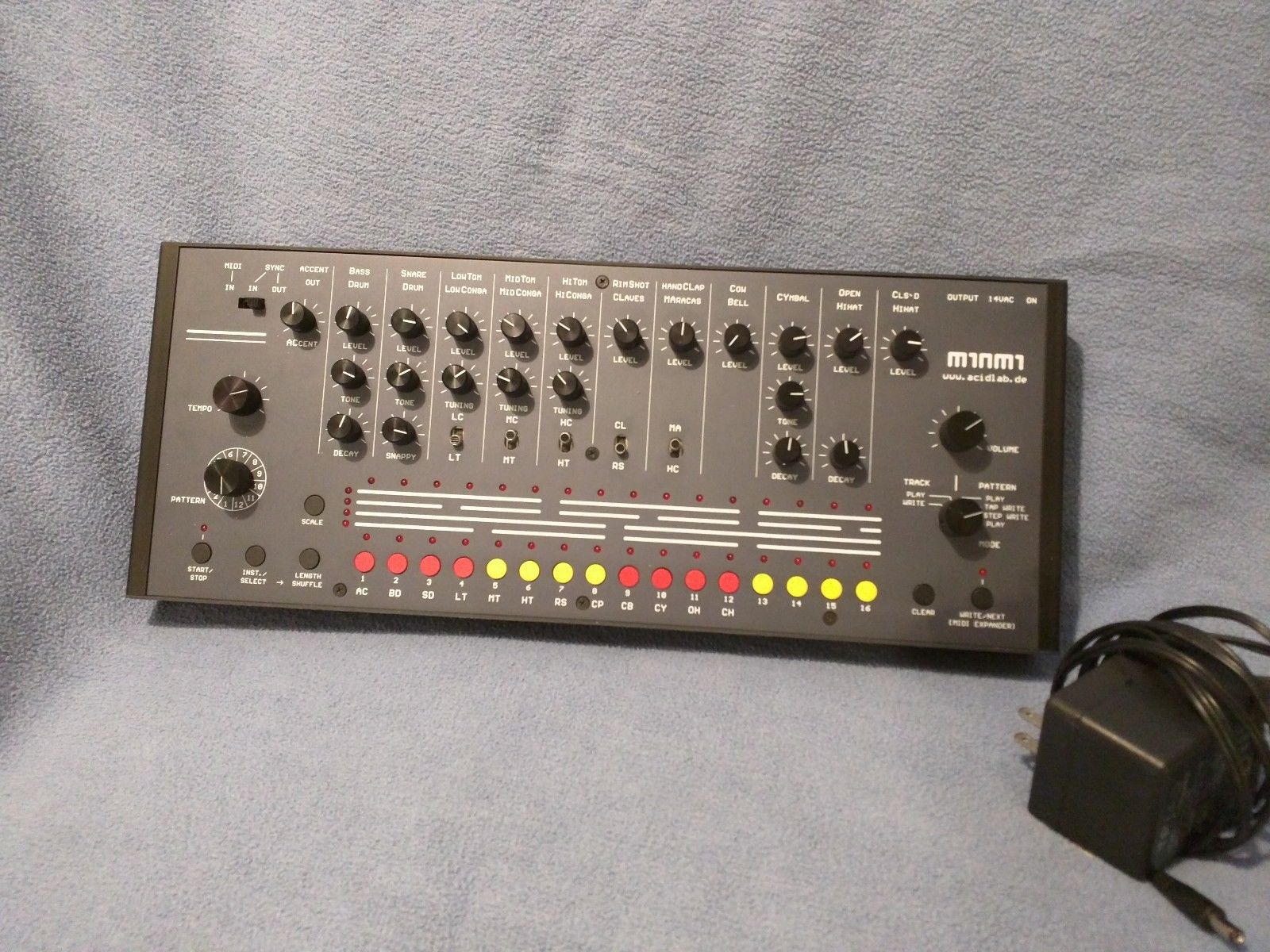 MATRIXSYNTH Acidlab Miami Analog Drum Machine