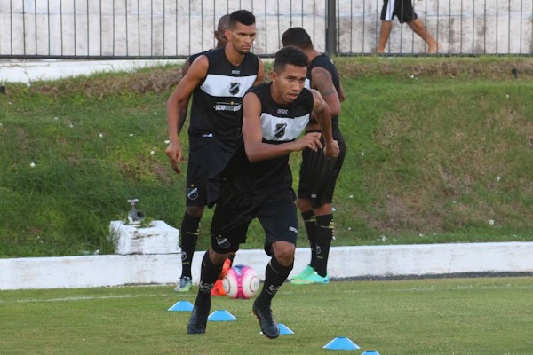 Oficial: El Corinthians ficha a Fessin