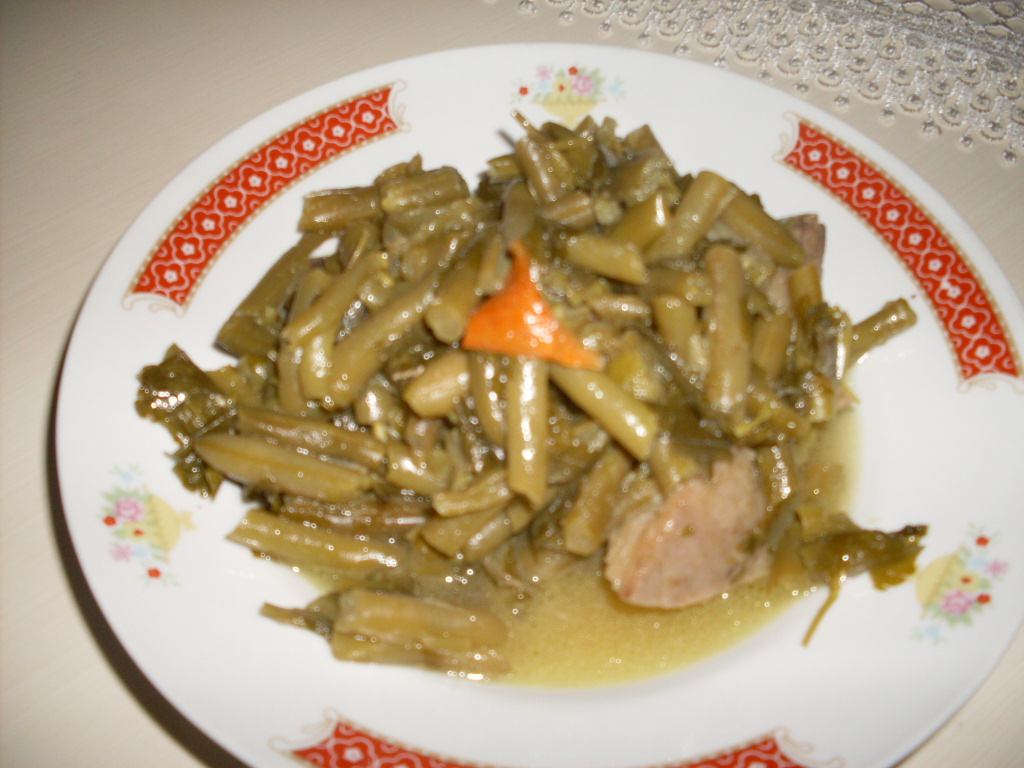 Albanian Homemade Food: Gjelle me Barbunja dhe Mish (Meat and green ...