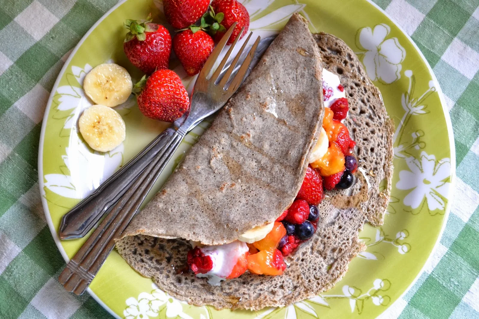 L'assiette vegan: Galette de sarrasin fruitée