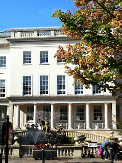 Gallery-Cheltenham-autumn-blue-sky