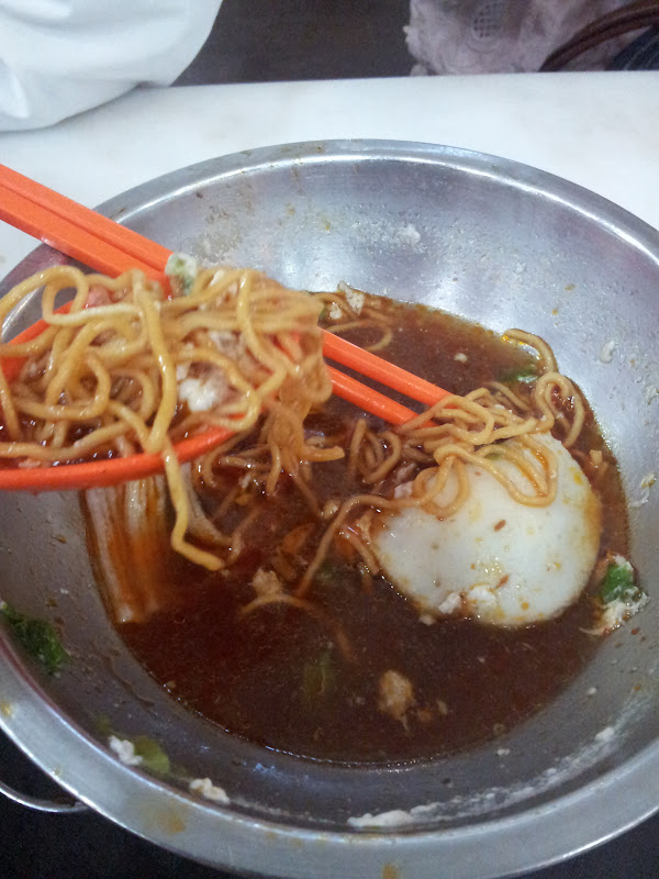 TOEVELGRAPH Asian Food Mall Lucky Plaza