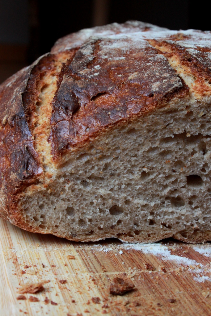 KAMAU: Roggen Dinkel Brot mit Kümmel und Koriander KAMAU: Roggen Dinkel Brot mit Kümmel und Koriander