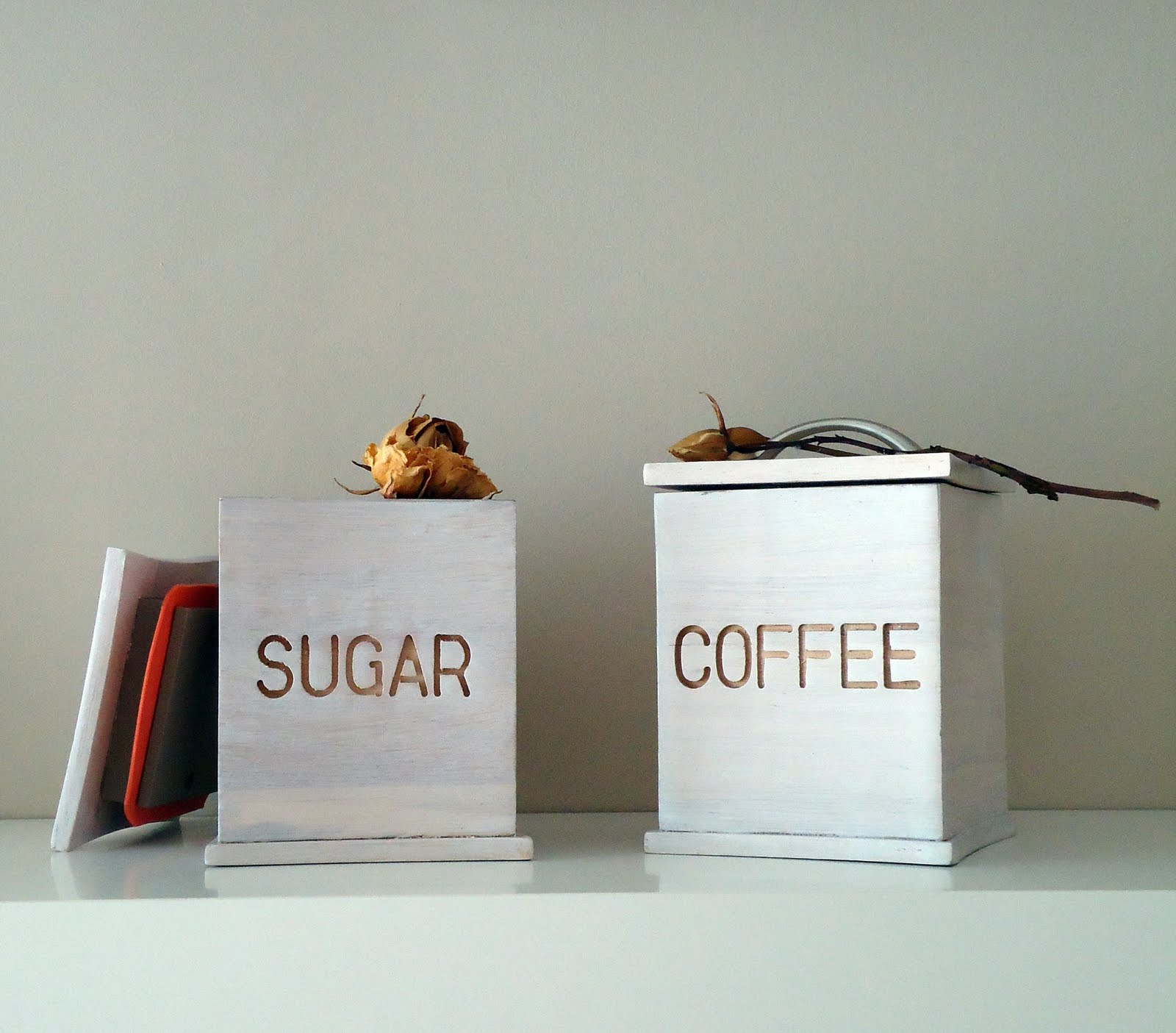 AGA ART: PAREJAS DE BOTES PARA LA COCINA...