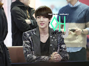 [Photos] 120421 EXOK fan sign at COEX . (sehun )