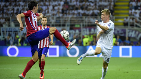 Real vs Atletico (1-1): 'Dau sung' tranh ngai vang - Anh 2