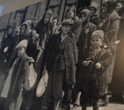 Imagen de prisioneros de Auschwitz